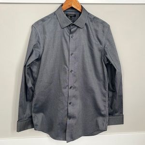 Men’s Banana Republic, Size M, Non-iron, slim fit.